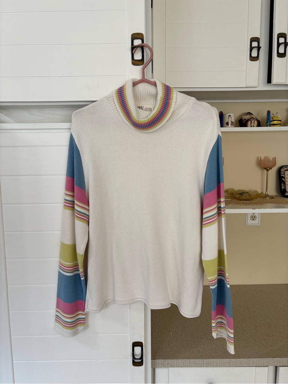 Vintage White Knit CottonTurtleneck